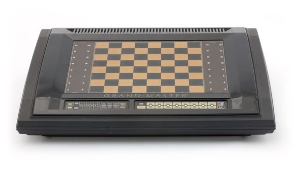 بازی شطرنج استاد بزرگ الکترونیکی (Electronic GrandMaster)