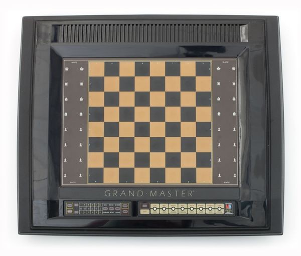 بازی شطرنج استاد بزرگ الکترونیکی (Electronic GrandMaster)2